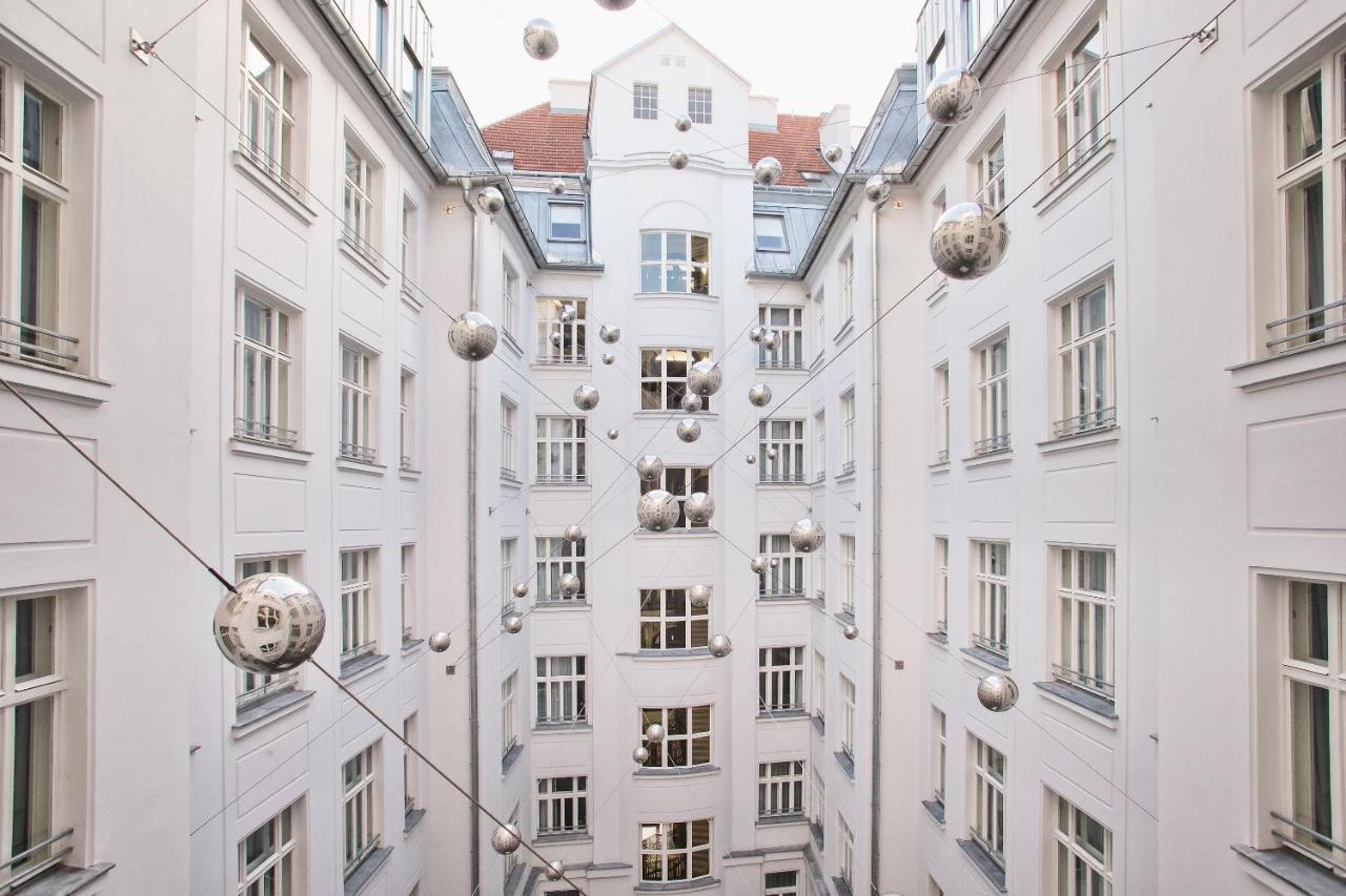 Motel One Wien-Staatsoper Exterior photo