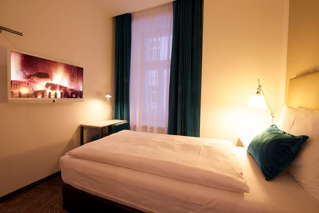 Motel One Wien-Staatsoper Room photo